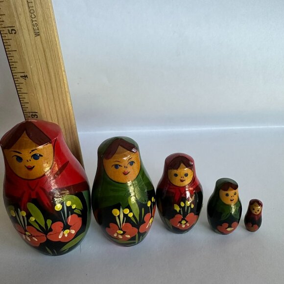 Vintage Russian Nesting Dolls - Picture 3 of 4